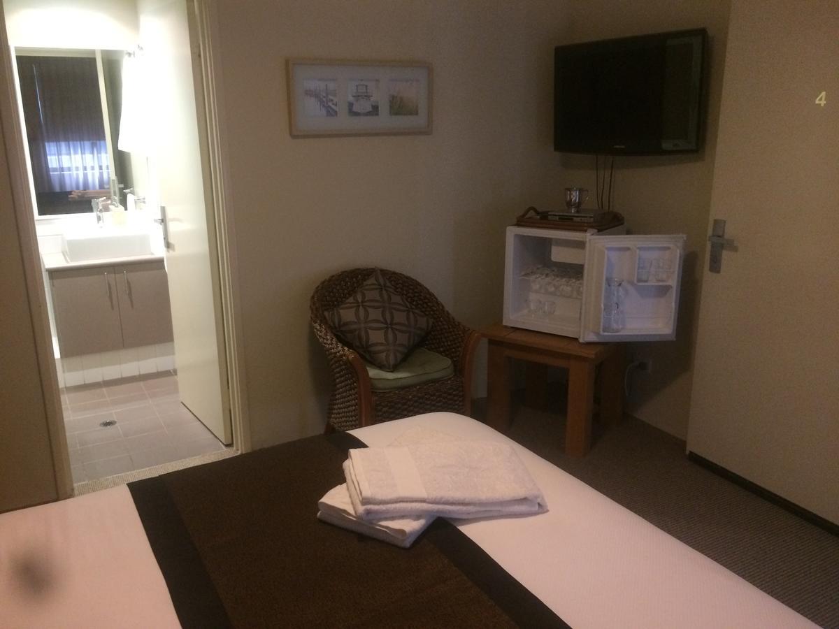 Breakwater Short Stay Mandurah Exteriör bild
