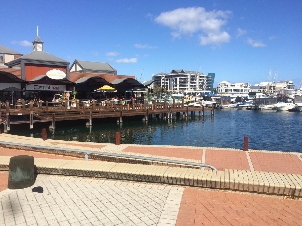 Breakwater Short Stay Mandurah Exteriör bild