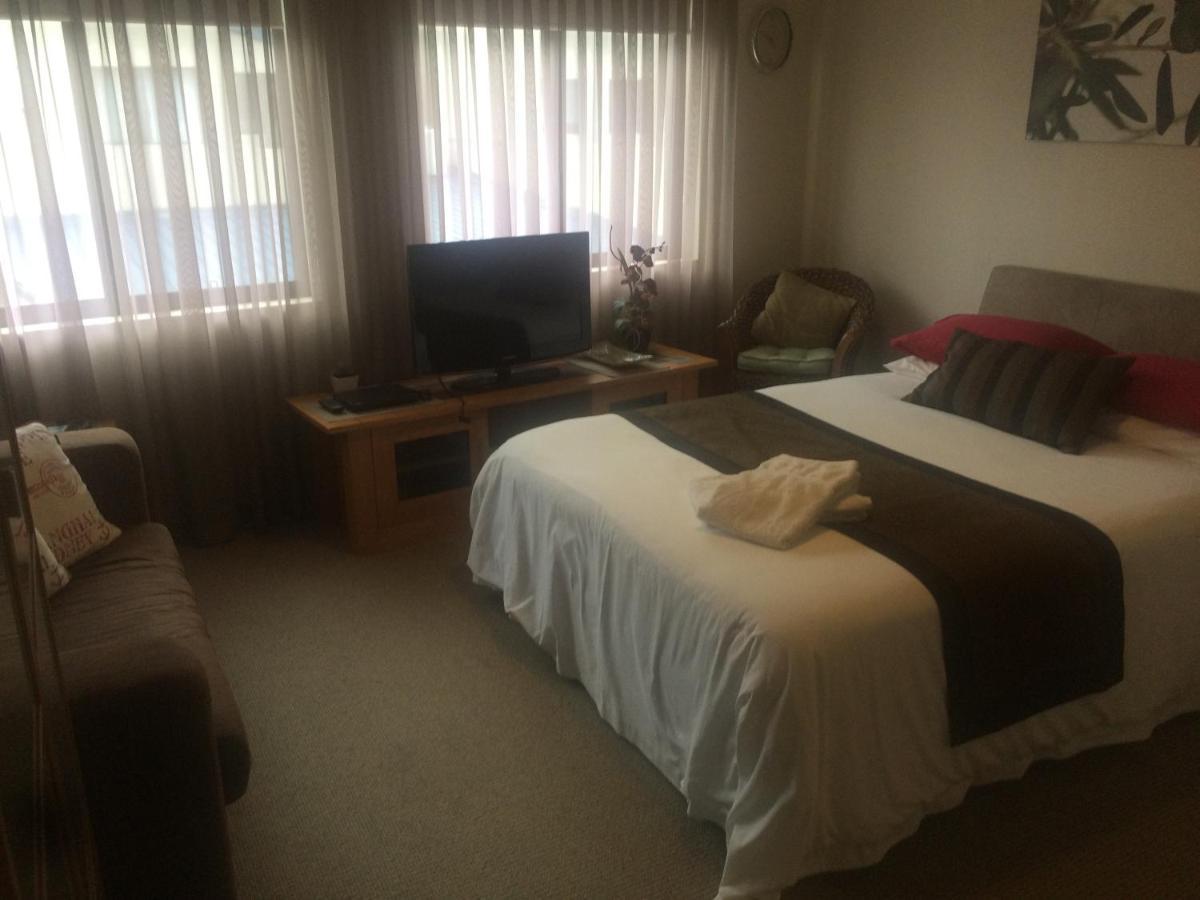 Breakwater Short Stay Mandurah Exteriör bild
